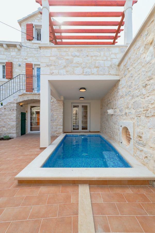 Holiday Home Rocca Supetar Εξωτερικό φωτογραφία