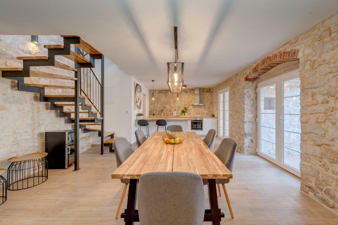 Holiday Home Rocca Supetar Εξωτερικό φωτογραφία