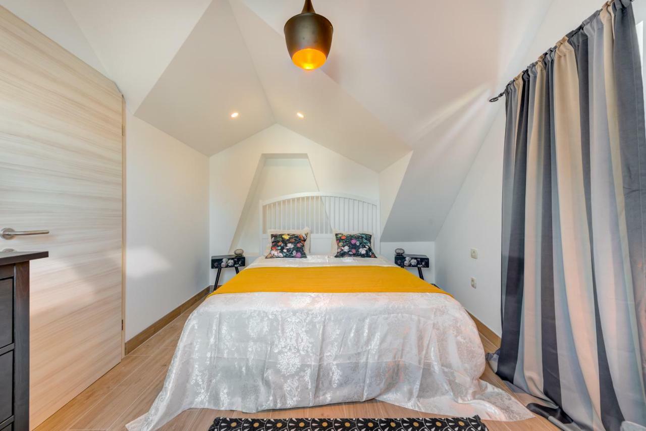 Holiday Home Rocca Supetar Εξωτερικό φωτογραφία