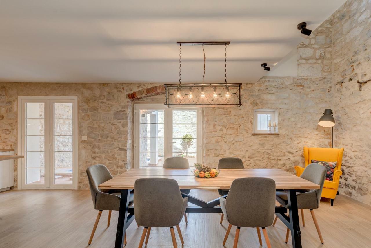 Holiday Home Rocca Supetar Εξωτερικό φωτογραφία