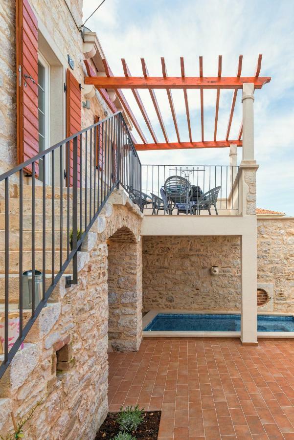 Holiday Home Rocca Supetar Εξωτερικό φωτογραφία